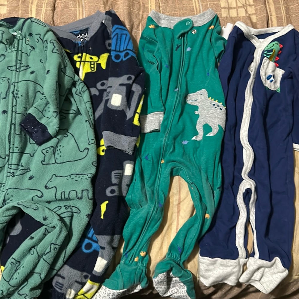 Donated* Used sleepers size 12 months